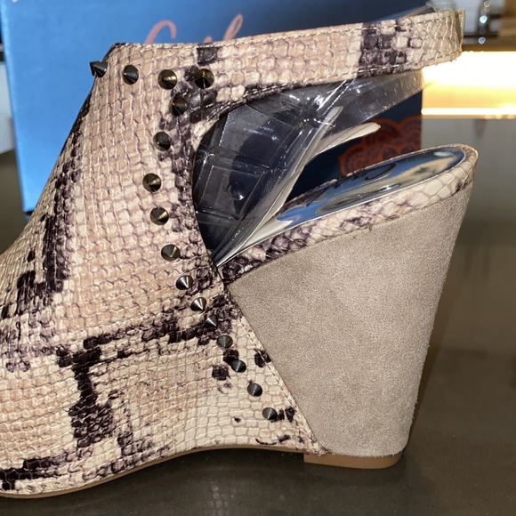 NWT Carlos by Carlos Santana Marcia Womans Wedge - Picture 10 of 11